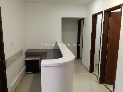 Casa de 5 alcobas en venta en La Soledad Teusaquillo, Bogotá, 260 m² · foto 2 de 18