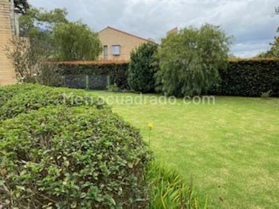 Casa de 4 alcobas en venta en Hacienda San Simon Pl, Bogotá, 337 m² · foto 8 de 19
