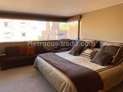 Apartamento de 4 alcobas en venta en La Cabrera, Bogotá, 330 m² · foto 16 de 20