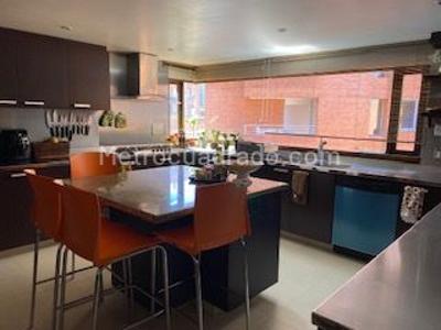 Apartamento de 4 alcobas en venta en La Cabrera, Bogotá, 330 m² · foto 7 de 20