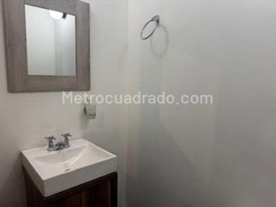 Apartaestudio en venta en Chapinero, Bogotá, 54 m² · foto 5 de 18