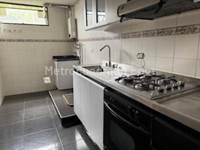 Apartamento en venta en Cedritos, Bogotá · foto 4 de 17