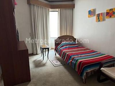 Apartamento en venta en Cedritos, Bogotá · foto 9 de 13