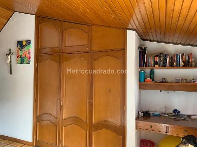 Casa de 4 alcobas en venta en Colina Campestre, Bogotá, 294 m² · foto 13 de 19