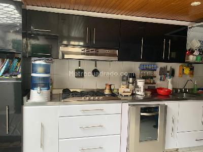 Casa de 4 alcobas en venta en Colina Campestre, Bogotá, 294 m² · foto 6 de 19