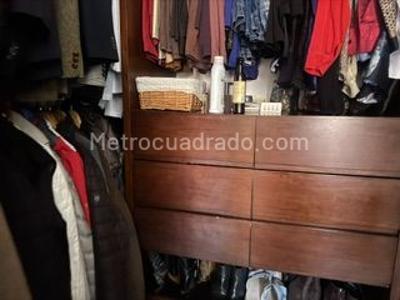 Apartamento de 3 alcobas en venta en Santa Barbara Occidental, Bogotá, 144 m² · foto 15 de 20