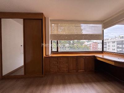Apartamento de 3 alcobas en arriendo en Alhambra, Bogotá, 186 m² · foto 4 de 18