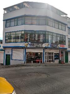 Casa de 5 alcobas en venta en Altamira San Cristobal Sur, Bogotá, 827 m² · foto 2 de 19