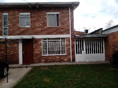 Casa en venta en La Esmeralda, Bogotá · foto 16 de 19
