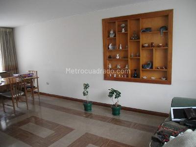 Casa en venta en La Esmeralda, Bogotá · foto 3 de 19