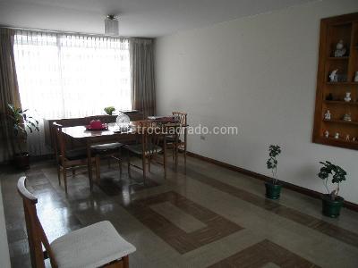 Casa en venta en La Esmeralda, Bogotá · foto 2 de 19