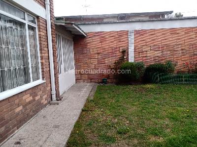 Casa en venta en La Esmeralda, Bogotá · foto 17 de 19