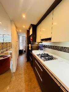 Apartamento de 3 alcobas en venta en Centro Internacional, Bogotá, 86 m² · foto 2 de 15