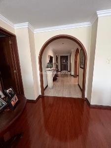 Apartamento de 4 alcobas en venta en Santa Bibiana, Bogotá, 274 m² · foto 13 de 17