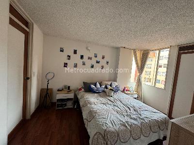 Apartamento de 3 alcobas en venta en Alicante, Bogotá, 77 m² · foto 3 de 12