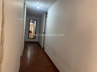 Apartamento de 3 alcobas en venta en Alicante, Bogotá, 77 m² · foto 6 de 12