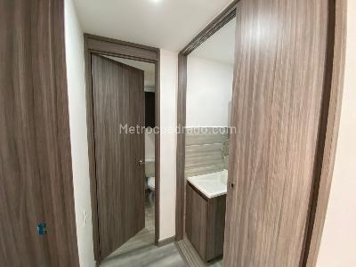 Apartamento de 1 alcoba en arriendo en Mazuren I, Bogotá, 31 m² · foto 2 de 17
