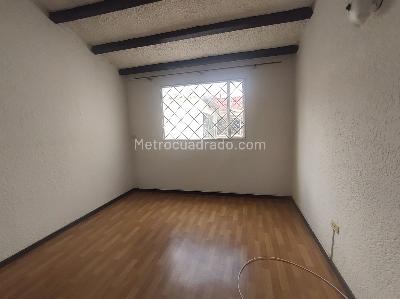 Casa en venta en Villa Del Prado, Bogotá · foto 9 de 18
