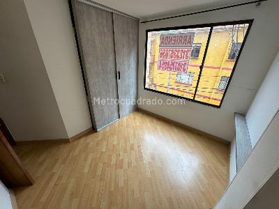 Apartaestudio en venta en Marly, Bogotá, 34 m² · foto 9 de 12