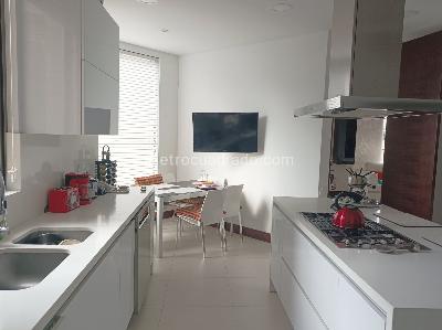 Apartamento de 3 alcobas en venta en Altos De Sotileza, Bogotá, 255 m² · foto 5 de 20