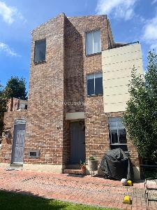 Apartamento de 3 alcobas en venta en Colina De San Jorge, Bogotá, 98 m² · foto 2 de 13