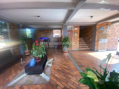 Apartamento de 3 alcobas en venta en Colina De San Jorge, Bogotá, 98 m² · foto 3 de 13