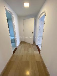 Apartamento de 3 alcobas en venta en Chico Norte, Bogotá, 166 m² · foto 16 de 20