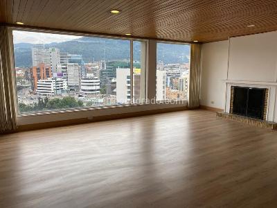 Apartamento de 3 alcobas en venta en Chico Norte, Bogotá, 166 m² · foto 3 de 20