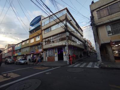 Casa de 5 alcobas en venta en Villas Del Dorado, Bogotá, 335 m² · foto 2 de 20