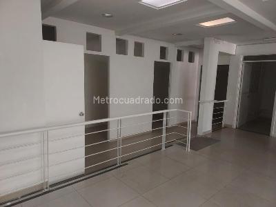 Casa de 5 alcobas en venta en Pasadena, Bogotá, 450 m² · foto 4 de 12