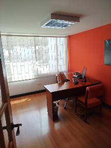 Casa de 5 alcobas en venta en Santa Margarita, Bogotá, 320 m² · foto 7 de 18