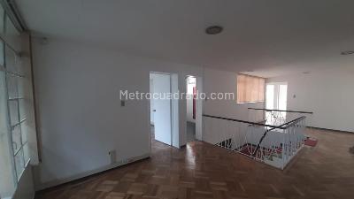 Casa de 5 alcobas en venta en La Soledad, Bogotá, 330 m² · foto 10 de 20