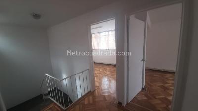Casa de 5 alcobas en venta en La Soledad, Bogotá, 330 m² · foto 17 de 20