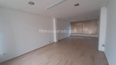 Casa de 5 alcobas en venta en La Soledad, Bogotá, 330 m² · foto 7 de 20