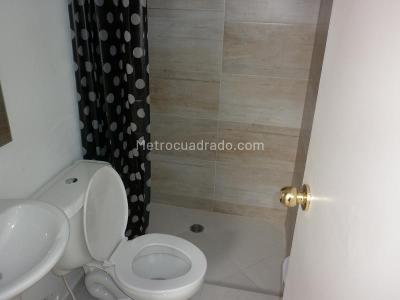 Apartamento de 3 alcobas en arriendo en Recodo Del Country, Bogotá, 82 m² · foto 8 de 19