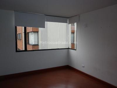 Apartamento de 3 alcobas en arriendo en Recodo Del Country, Bogotá, 82 m² · foto 14 de 19