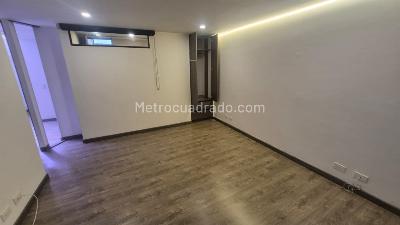 Apartamento en venta en Santa Barbara Central, Bogotá · foto 10 de 16