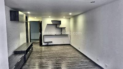 Apartamento en venta en Santa Barbara Central, Bogotá · foto 6 de 16