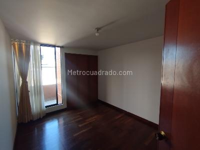 Apartamento de 3 alcobas en venta en San Luis, Bogotá, 66 m² · foto 9 de 19