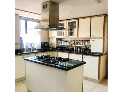 Apartamento de 3 alcobas en venta en Chico Norte, Bogotá, 348 m² · foto 14 de 20