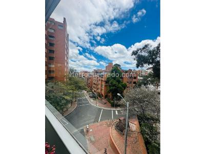 Apartamento de 4 alcobas en venta en Rosales Bajo, Bogotá, 360 m² · foto 2 de 20