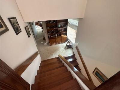 Apartamento de 4 alcobas en venta en Rosales Bajo, Bogotá, 360 m² · foto 5 de 20