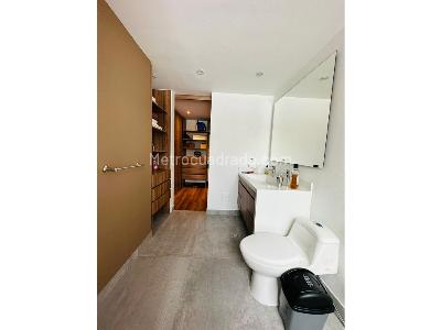 Apartamento de 3 alcobas en venta en Santa Barbara, Bogotá, 237 m² · foto 20 de 20