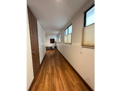 Apartamento de 3 alcobas en venta en Santa Barbara, Bogotá, 237 m² · foto 15 de 20