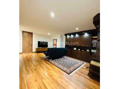 Apartamento de 3 alcobas en venta en Santa Barbara, Bogotá, 237 m² · foto 16 de 20