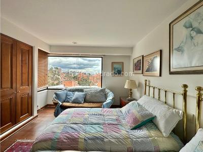Apartamento de 4 alcobas en venta en Rosales Alto, Bogotá, 298 m² · foto 18 de 20
