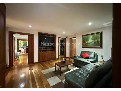 Apartamento de 3 alcobas en venta en Rosales Alto, Bogotá, 207 m² · foto 6 de 20