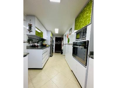 Apartamento de 3 alcobas en venta en Rosales Alto, Bogotá, 207 m² · foto 11 de 20