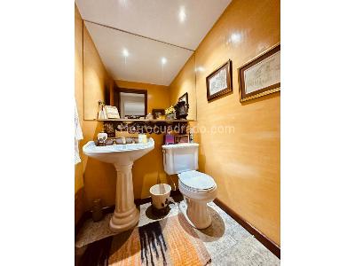 Apartamento de 3 alcobas en venta en Rosales Alto, Bogotá, 207 m² · foto 15 de 20