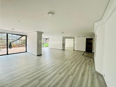 Apartamento de 4 alcobas en venta en Refugio Bajo, Bogotá, 400 m² · foto 16 de 20